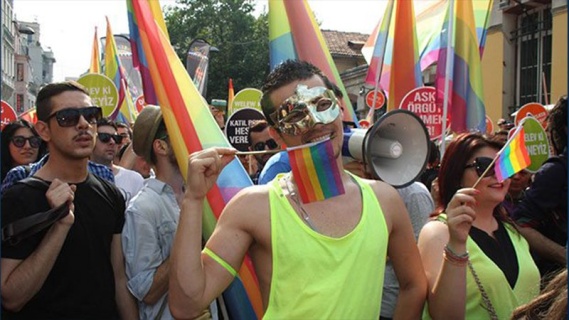 Onur Yürüyüşü
