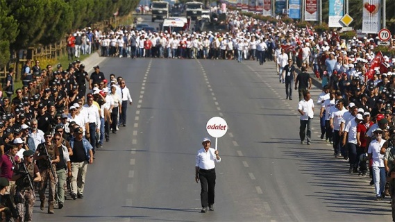 Hak Hukuk Adalet!