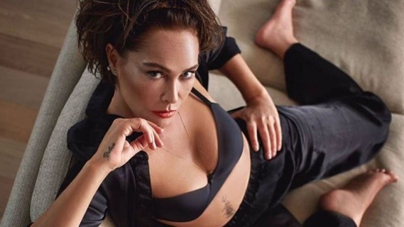 Hülya Avşar Instagram'ı Salladı