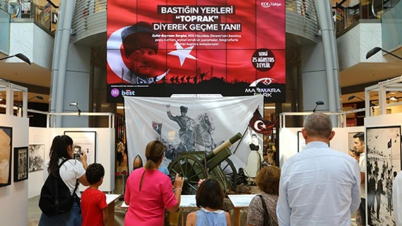 Zafer Bayramı Sergisi MarmaraPark AVM'de
