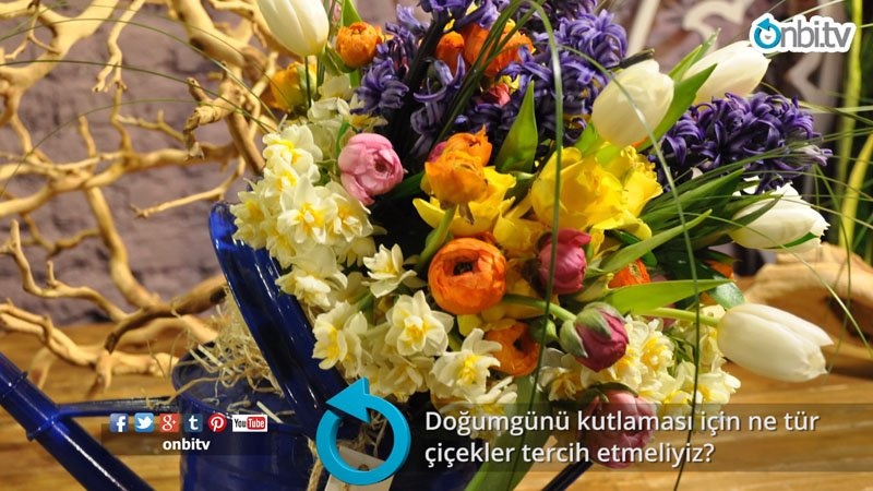 Doğum günü kutlaması için ne tür çiçekler tercih etmeliyiz?